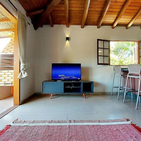 Sapeca - Novo Flat C/ Piscina, 50Mts Da Praia, Churrasqueira Privativa, Ar Con, Wi-Fi, Netflix, Garagem Araquari Kültér fotó