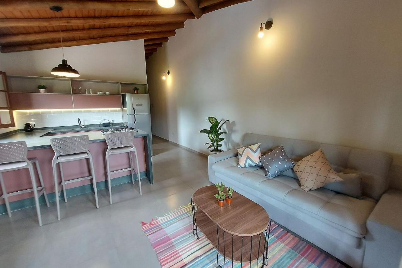 Sapeca - Novo Flat C/ Piscina, 50Mts Da Praia, Churrasqueira Privativa, Ar Con, Wi-Fi, Netflix, Garagem Araquari Kültér fotó